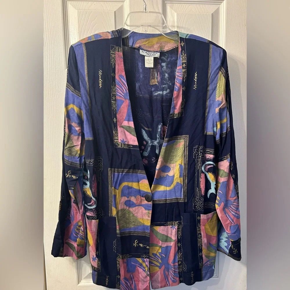 Kensington Square VTG Made In USA
Blazer Single Button Large 90's